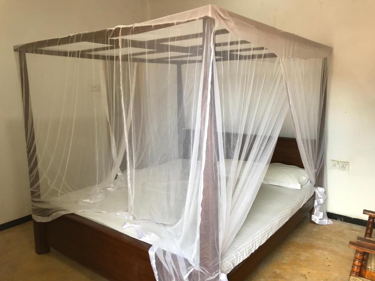 Chithra Homestay Tangalle Eksteriør billede